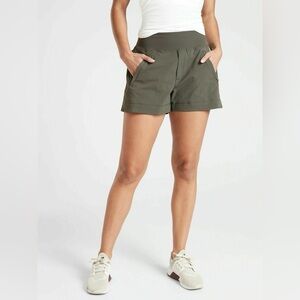Athleta Forest Green Women's Trekkie Shorts